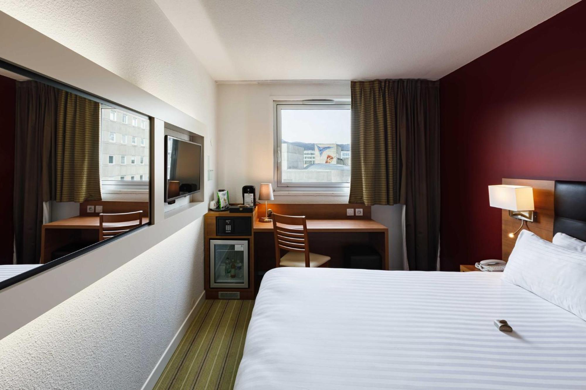 Holiday Inn Clermont Ferrand Centre By Ihg Εξωτερικό φωτογραφία